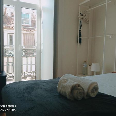 Chiado Happy Rooms Lisbona Esterno foto