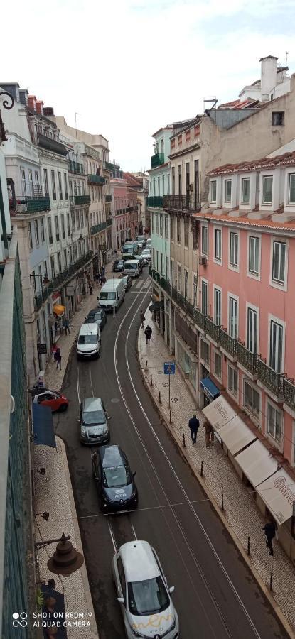 Chiado Happy Rooms Lisbona Esterno foto